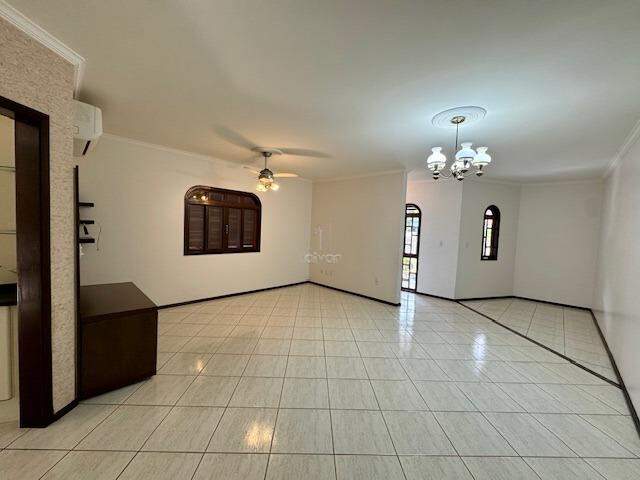 Casa para aluguel no Czerniewicz: 