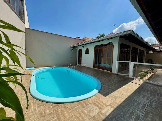 Casa para aluguel no Czerniewicz: 
