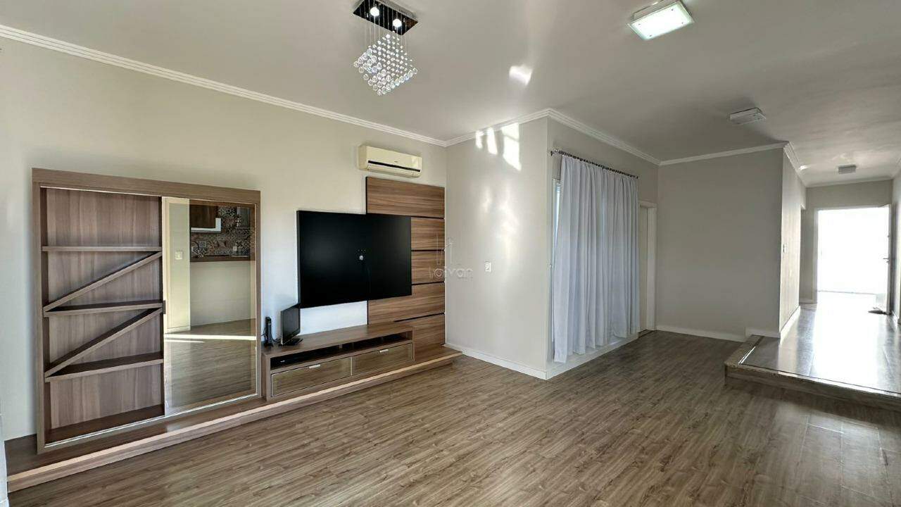 Casa para aluguel no Amizade: 