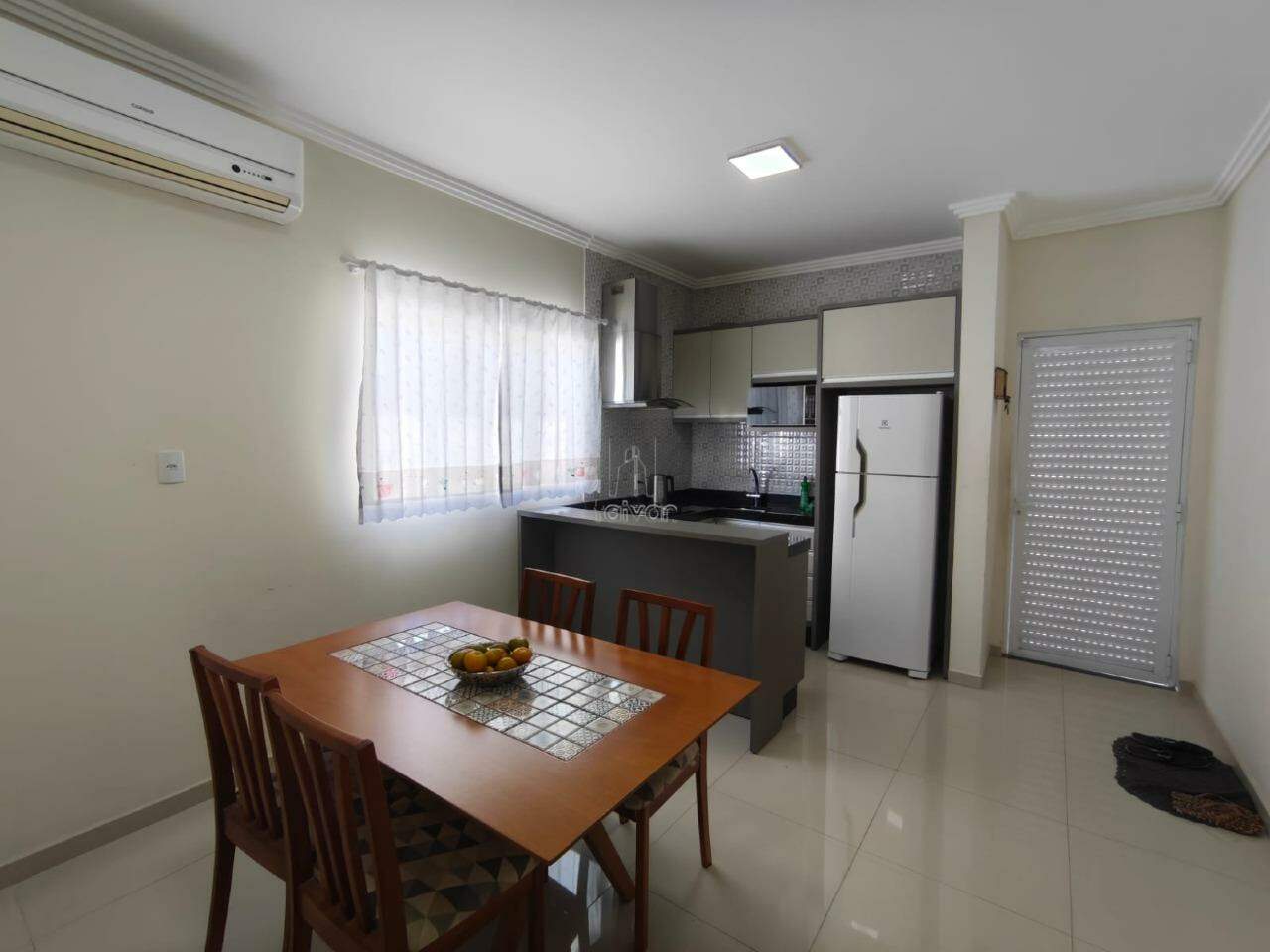 Casa para aluguel no Jaraguá 99: 