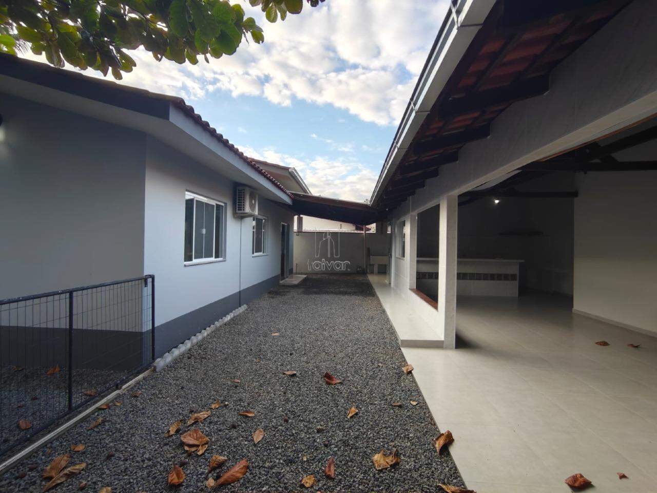 Casa à venda no Três Rios do Sul: 