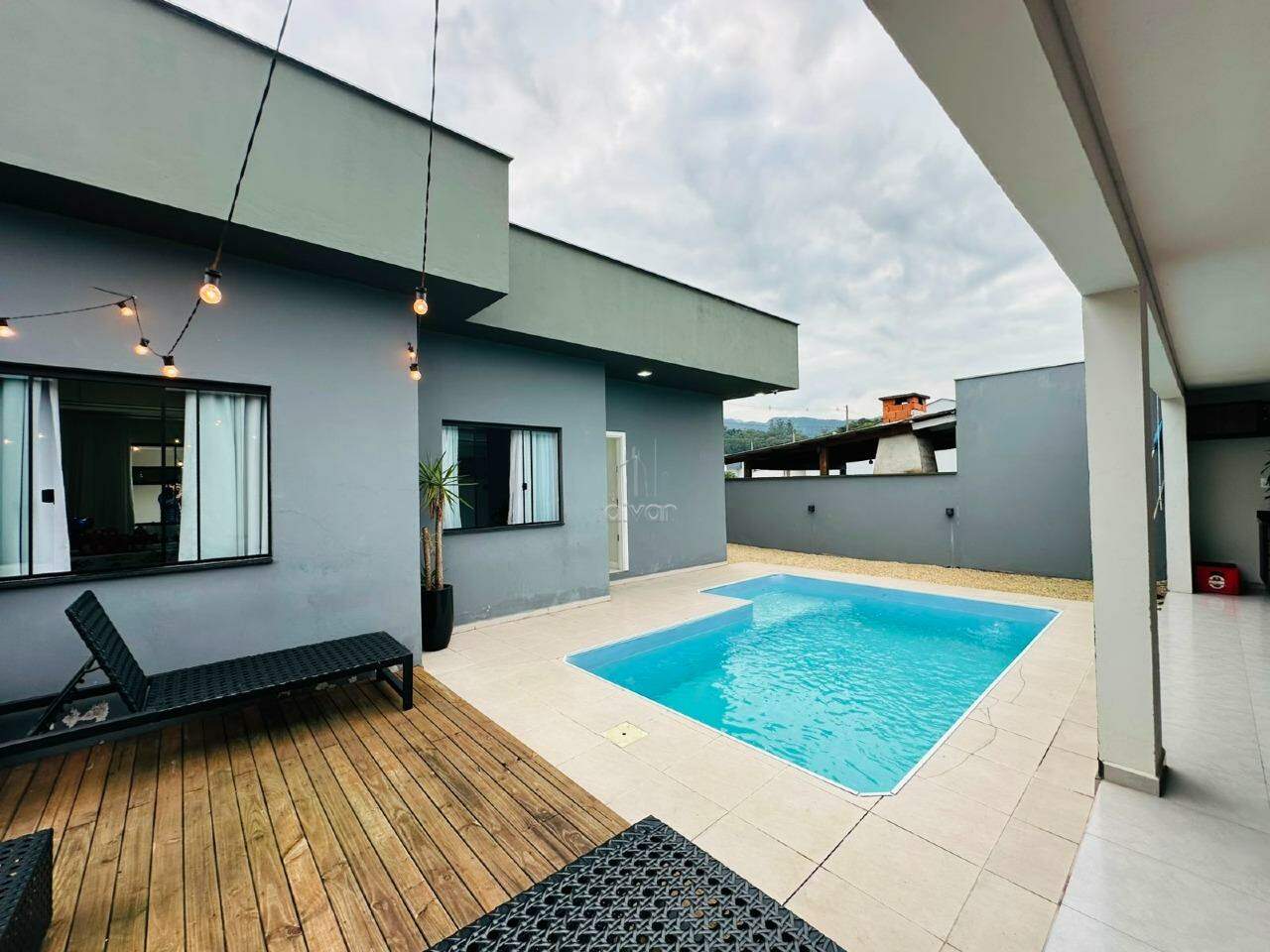 Casa à venda no Três Rios do Norte: 
