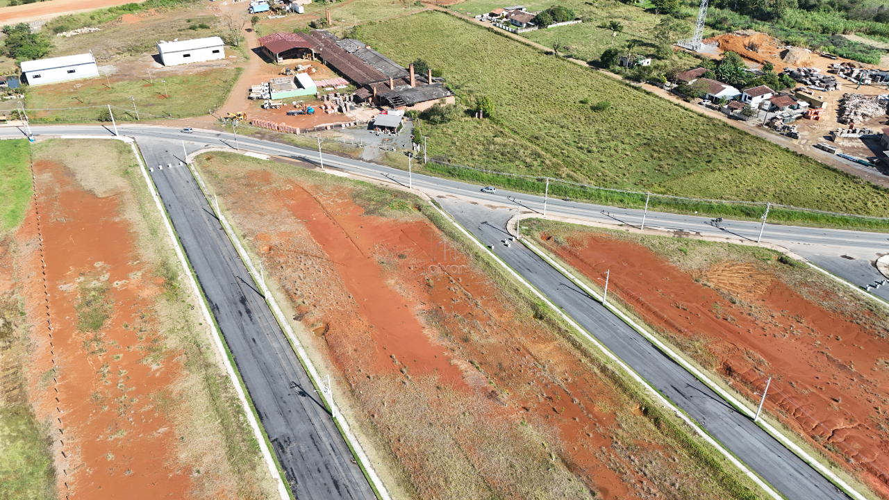 Terreno à venda no Três Rios do Norte: 