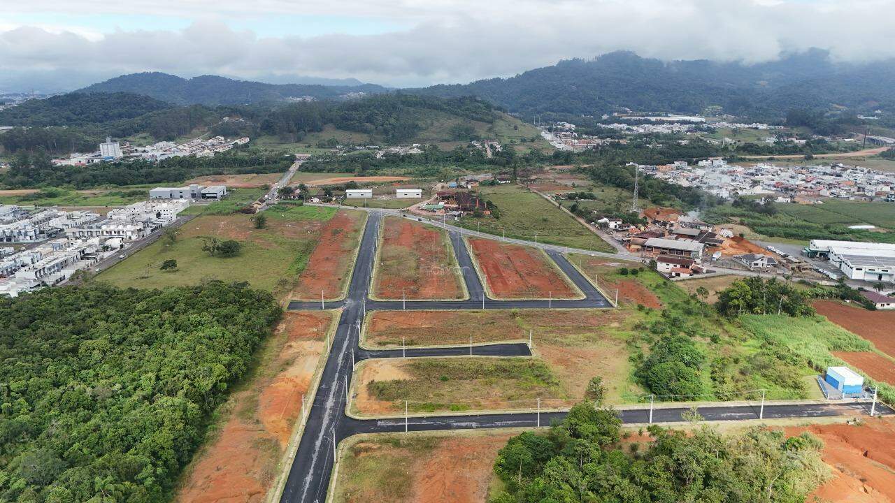 Terreno à venda no Três Rios do Norte: 