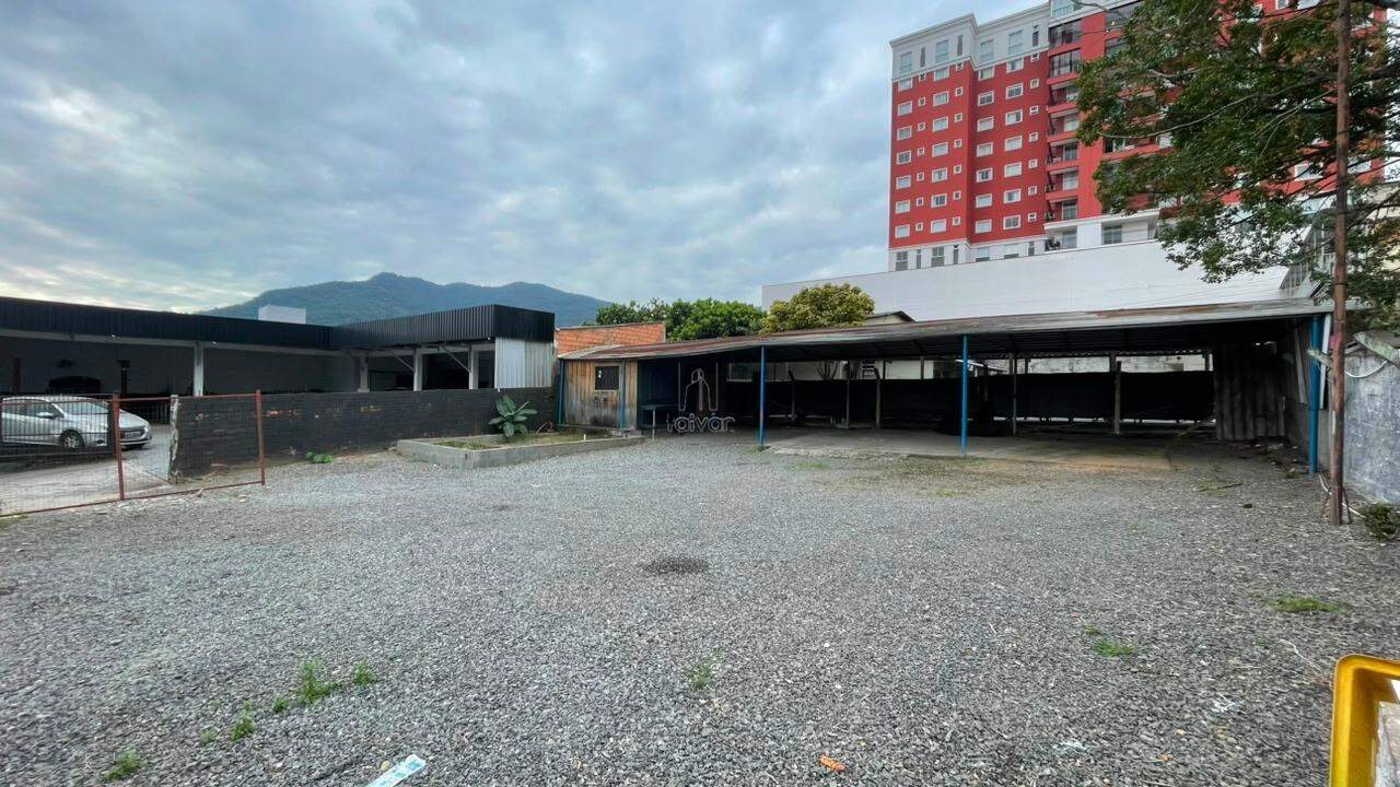Terreno para aluguel no Nova Brasília: 