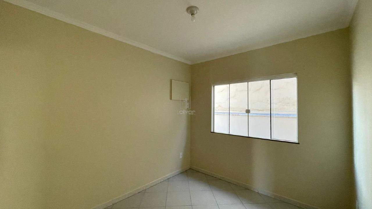 Casa para aluguel no Jaraguá Esquerdo: 