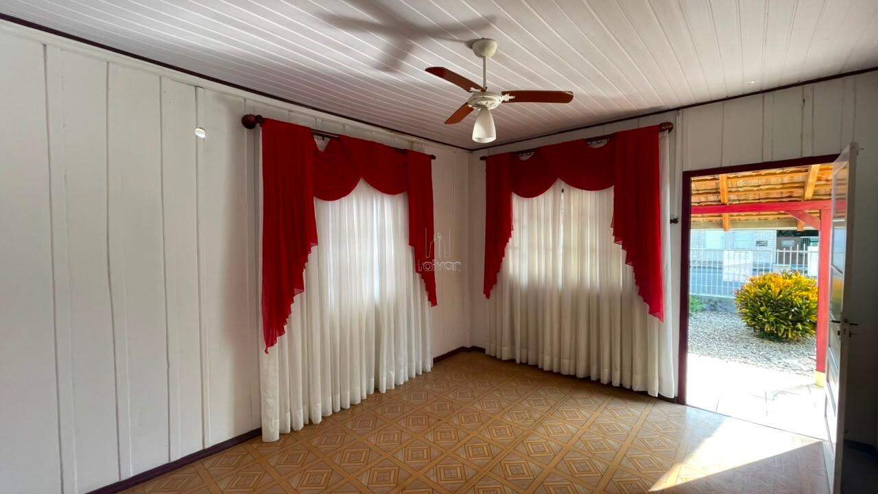 Casa para aluguel no Centro: 