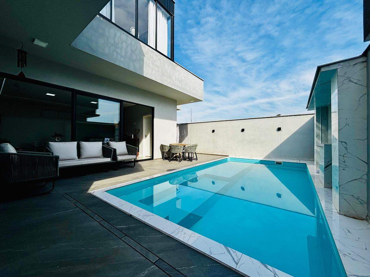 Casa à venda no Amizade: 