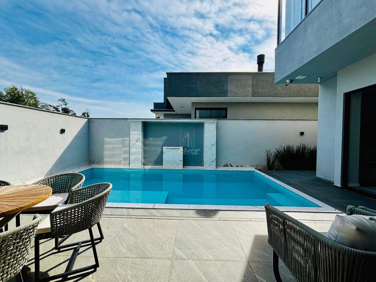 Casa à venda no Amizade: 