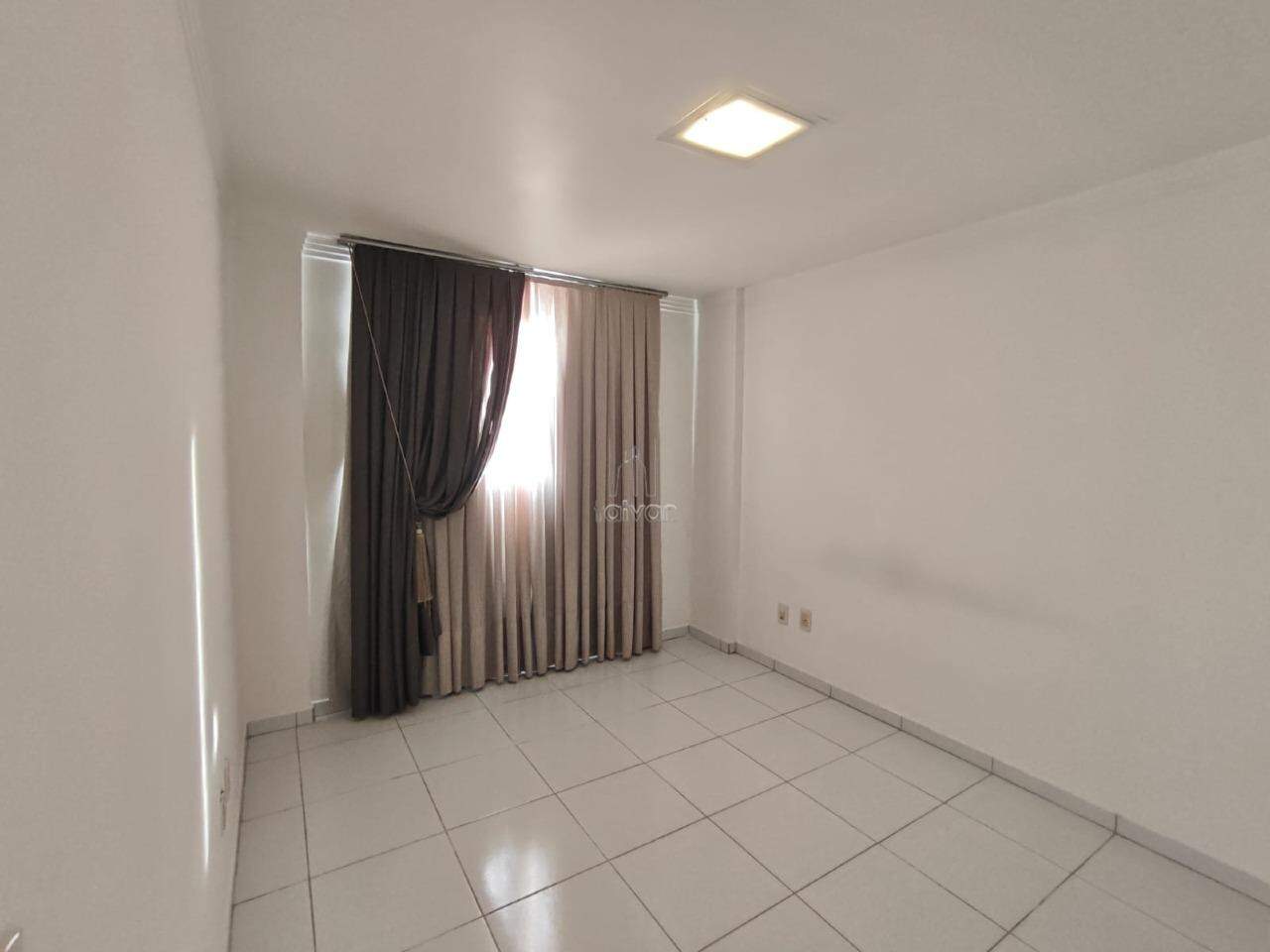 Apartamento para aluguel no Vila Baependi: 