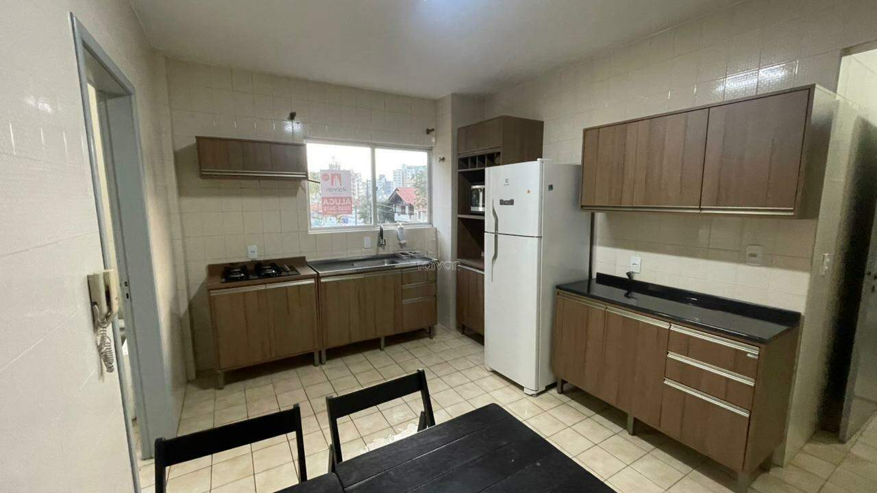 Apartamento para aluguel no Centro: 