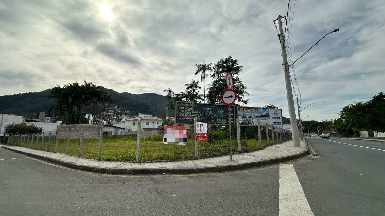 Terreno para aluguel no Czerniewicz: 
