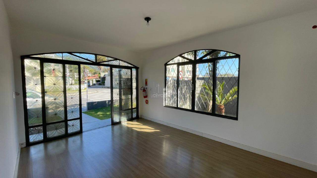 Casa comercial para aluguel no Vila Nova: 