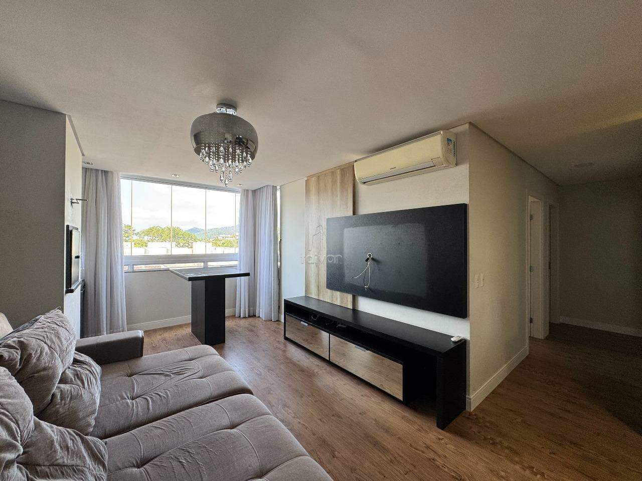 Apartamento à venda no Jaraguá Esquerdo: 