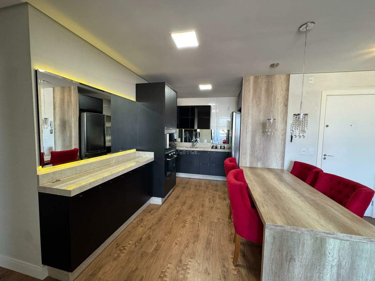 Apartamento à venda no Jaraguá Esquerdo: 