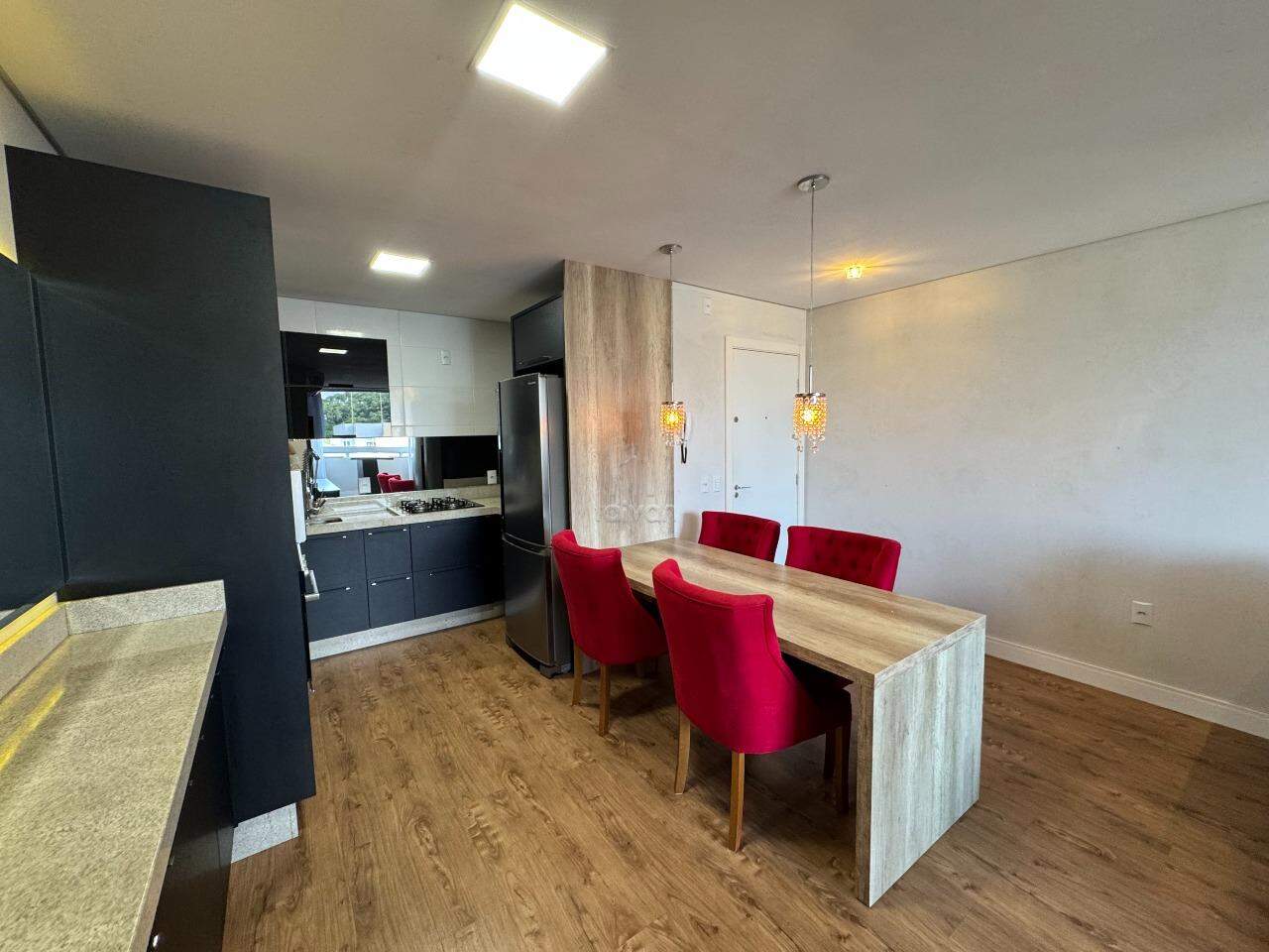 Apartamento à venda no Jaraguá Esquerdo: 