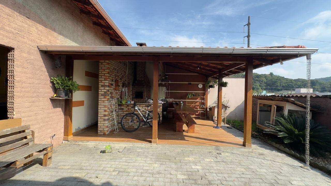 Casa à venda no Tifa Martins: 
