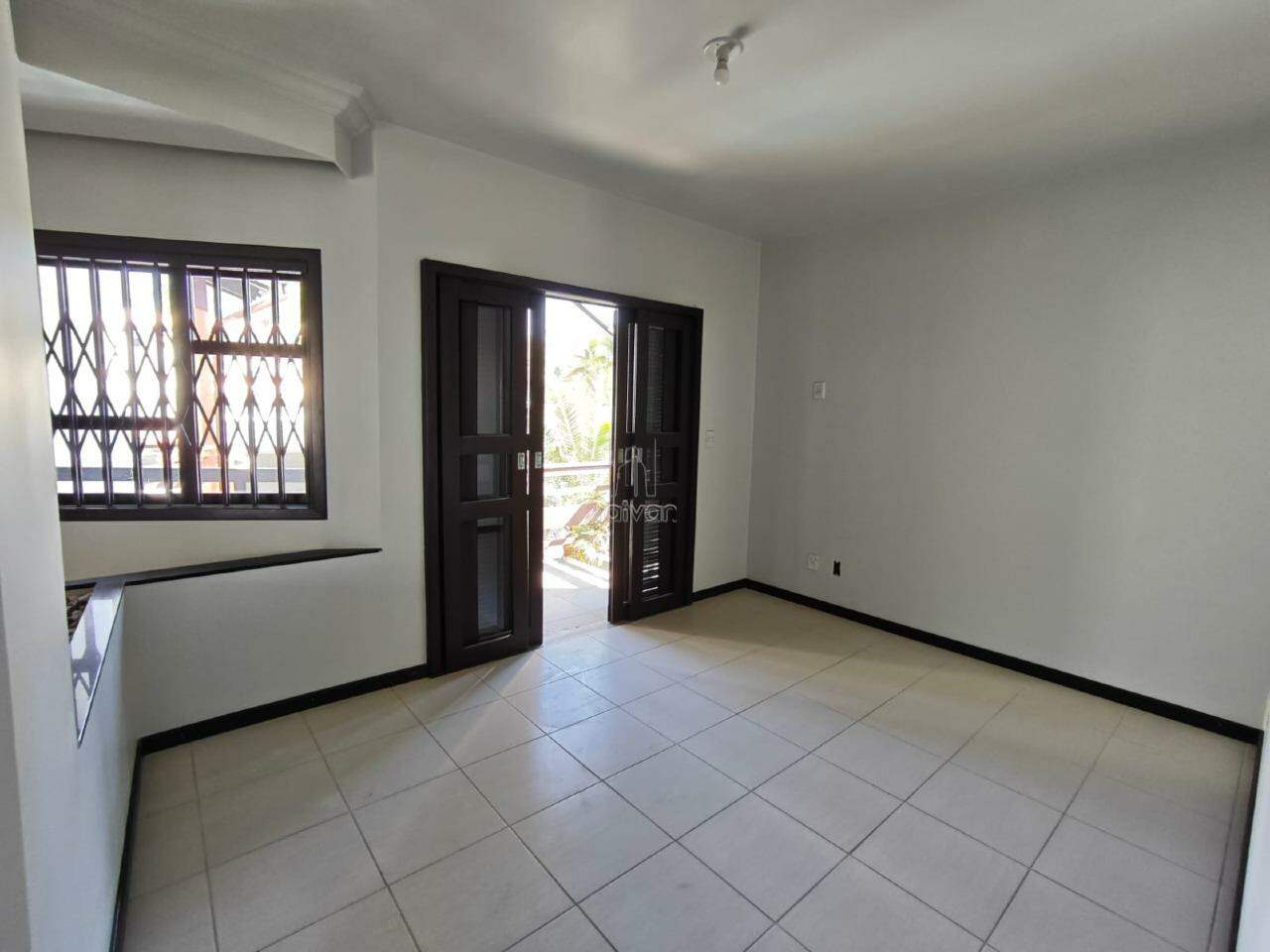 Casa para aluguel no Jaraguá Esquerdo: 