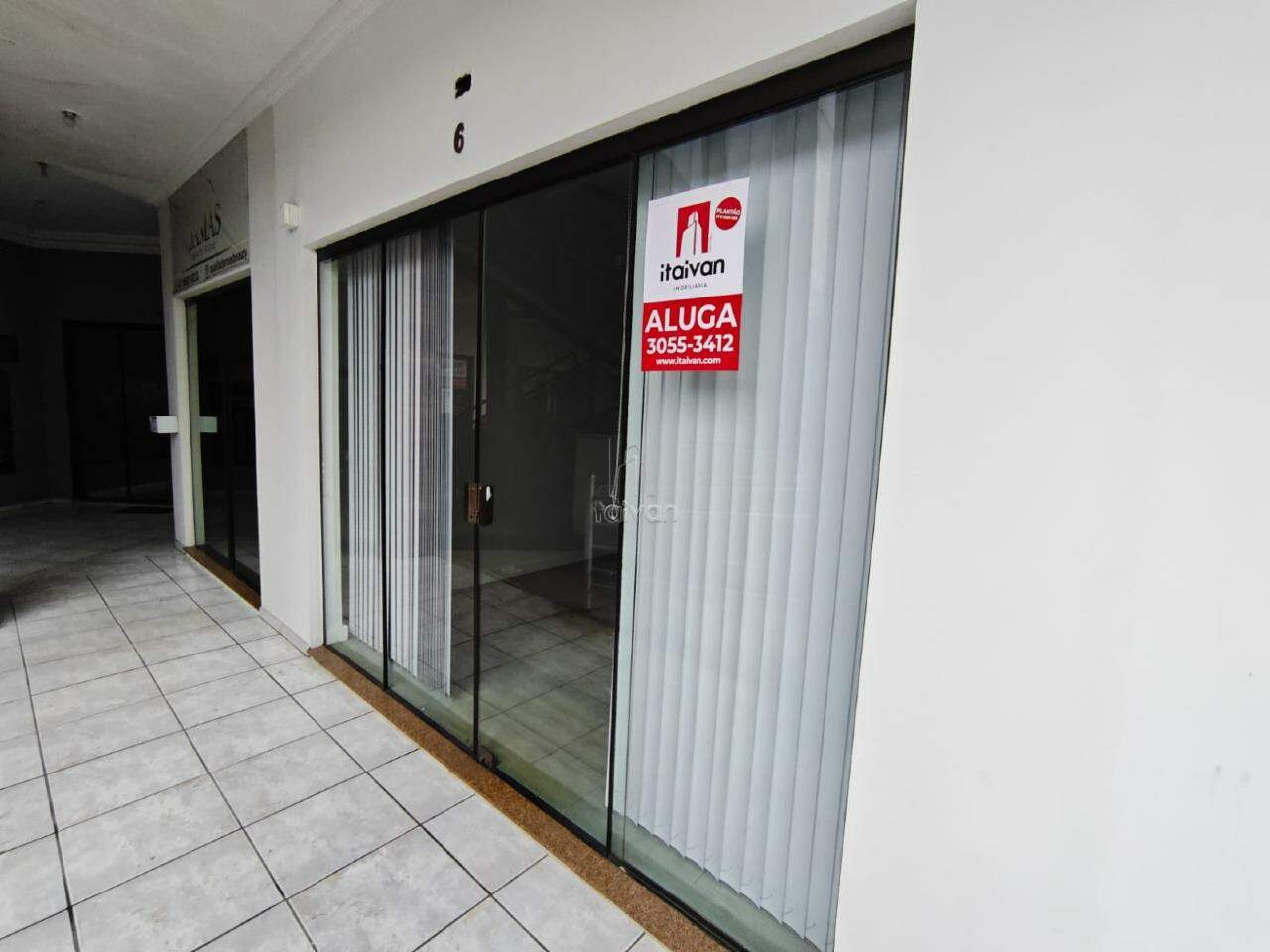 Sala Comercial para aluguel no Centro: 