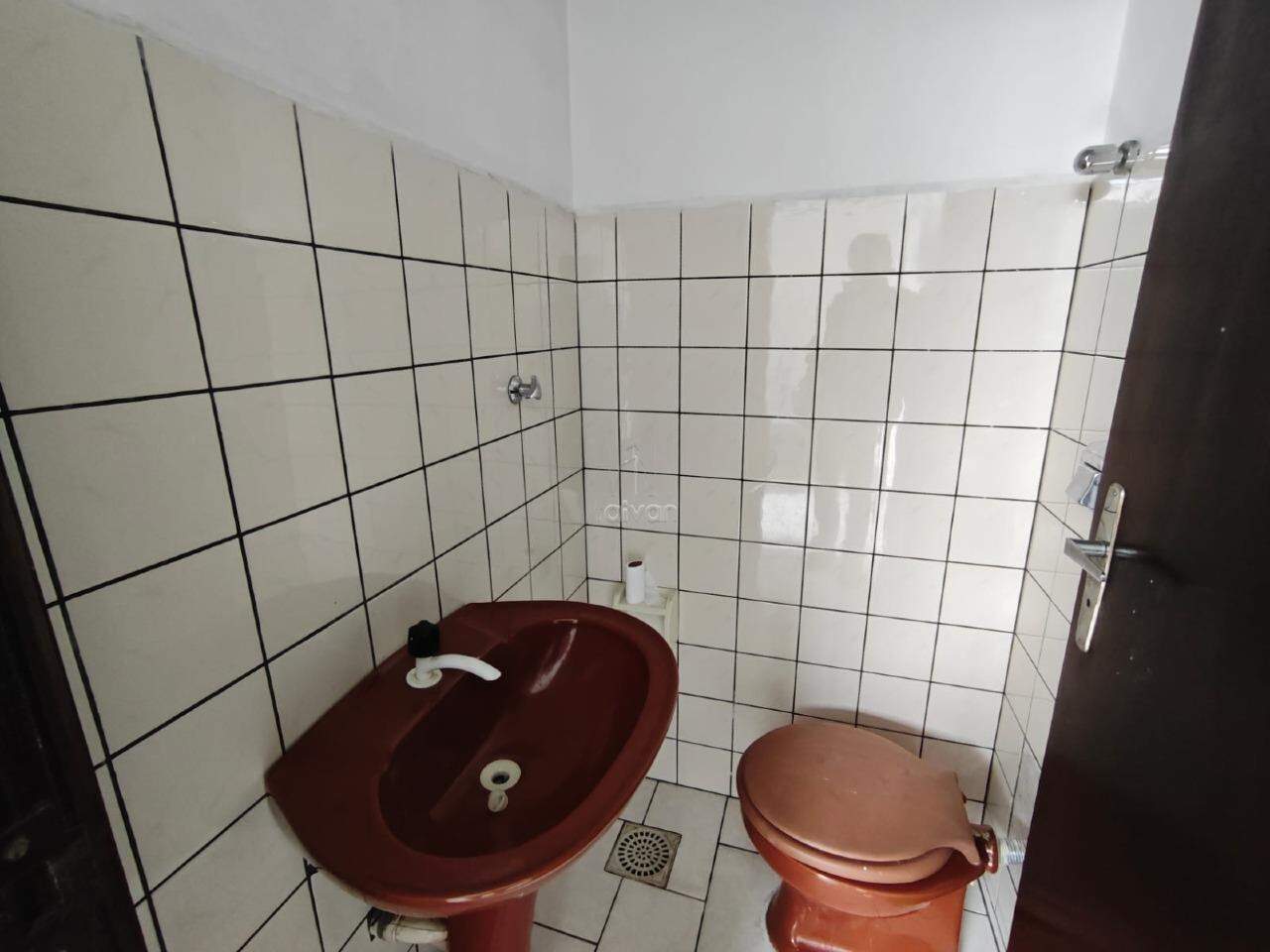 Sala Comercial para aluguel no Rau: 