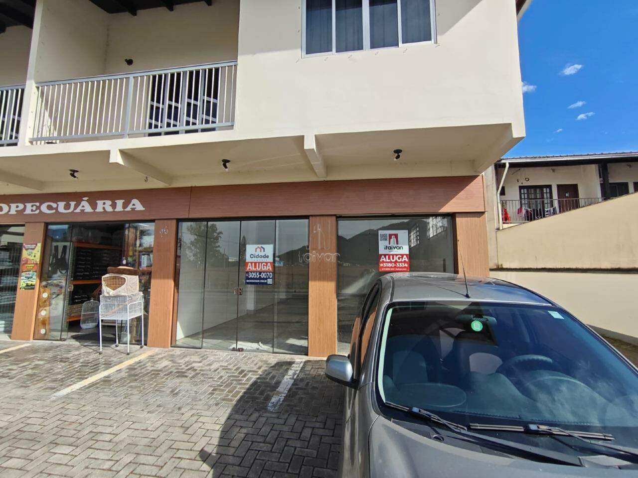 Sala Comercial para aluguel no Rau: 