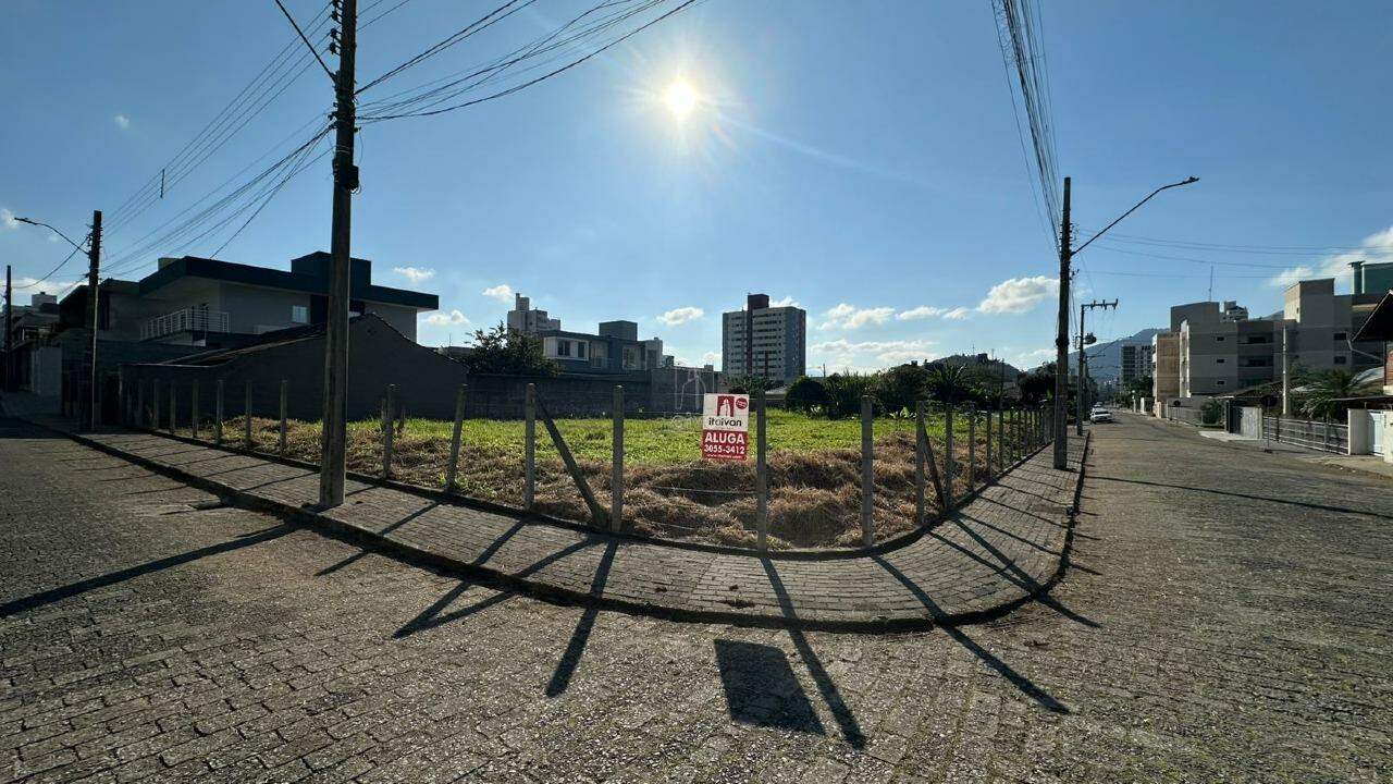 Terreno para aluguel no Vila Nova: 