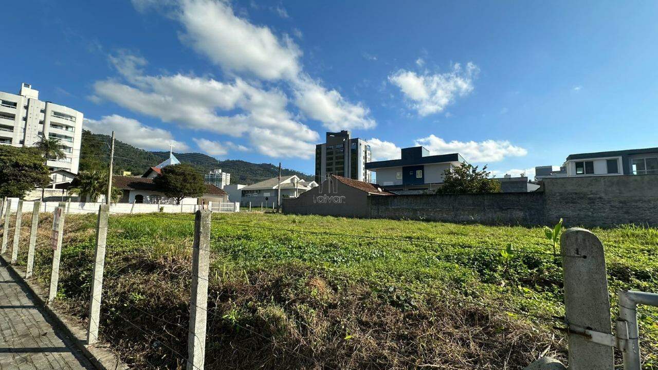 Terreno para aluguel no Vila Nova: 