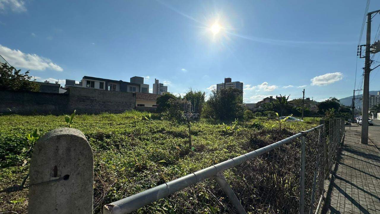 Terreno para aluguel no Vila Nova: 