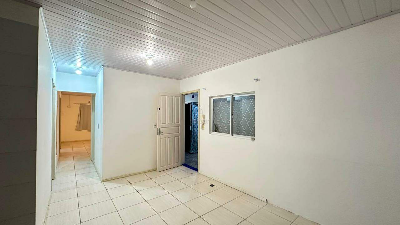 Casa para aluguel no Tifa Martins: 
