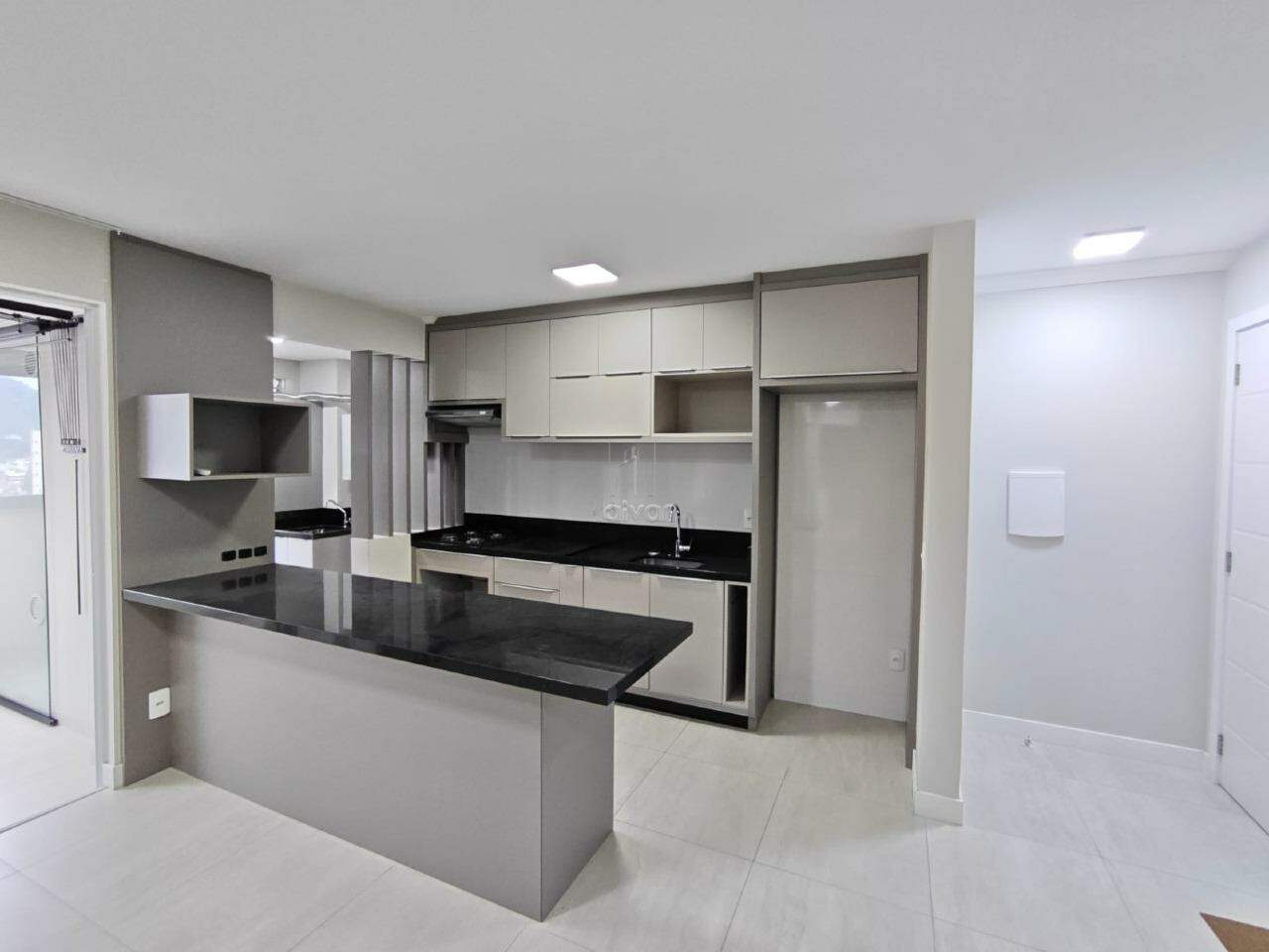 Apartamento para aluguel no Centro: 