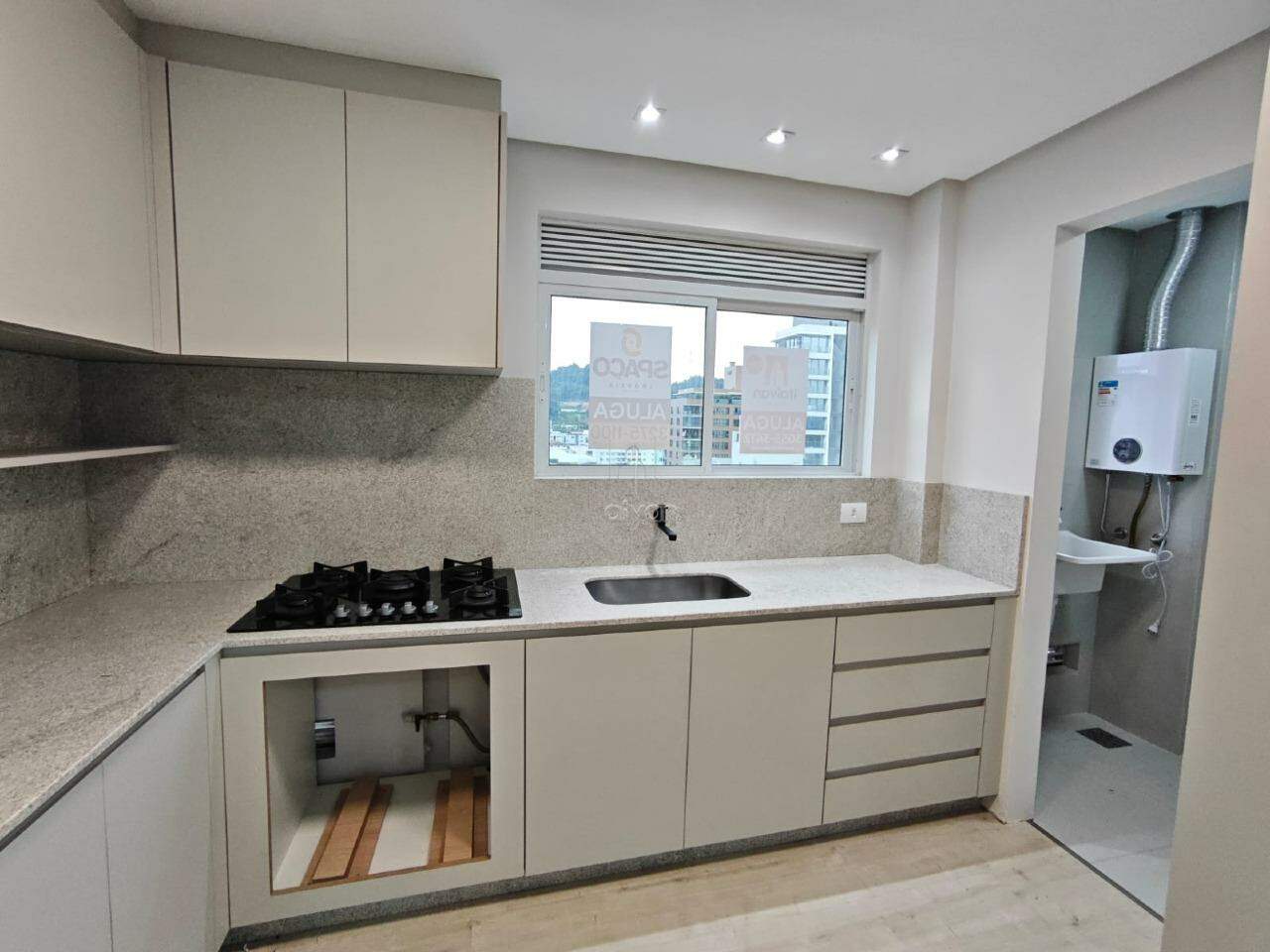 Apartamento para aluguel no Centro: 