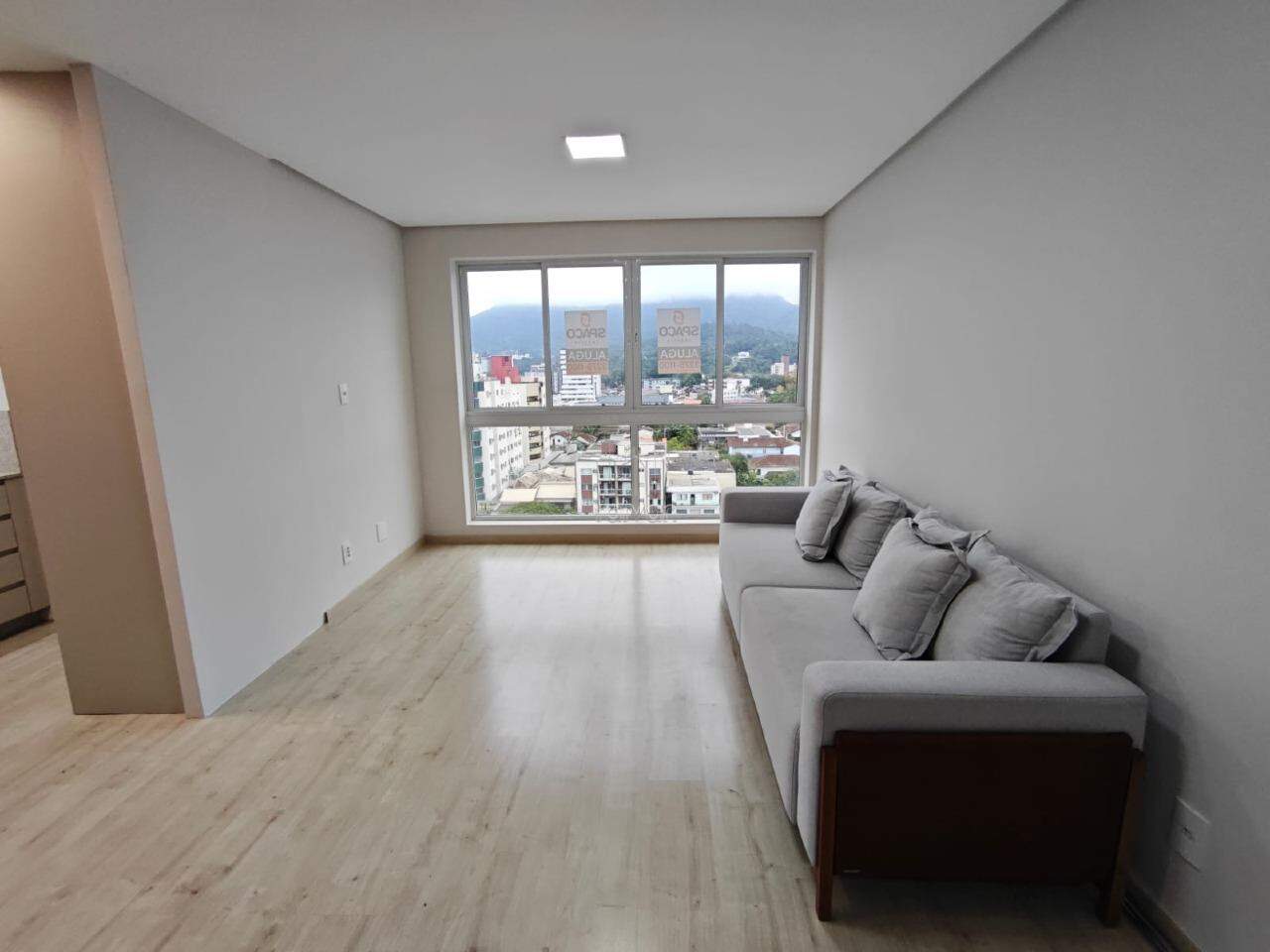Apartamento para aluguel no Centro: 