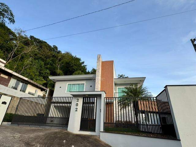 Casa à venda no Amizade: 