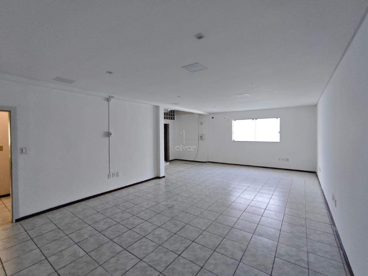 Sala Comercial para aluguel no Centro: 