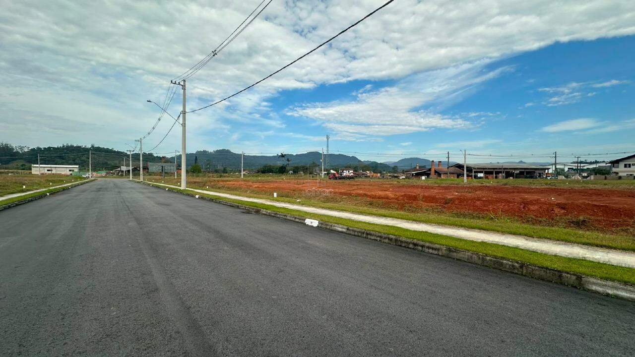 Terreno à venda no Três Rios do Norte: 