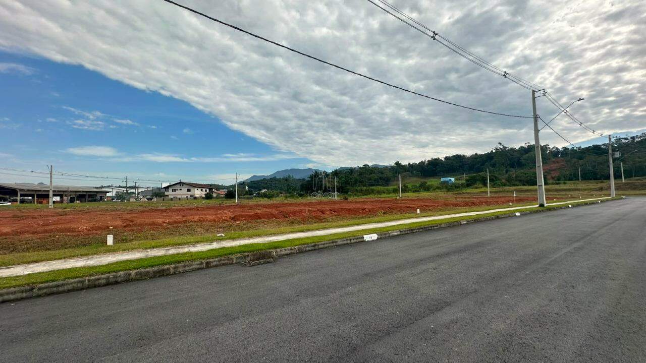 Terreno à venda no Três Rios do Norte: 