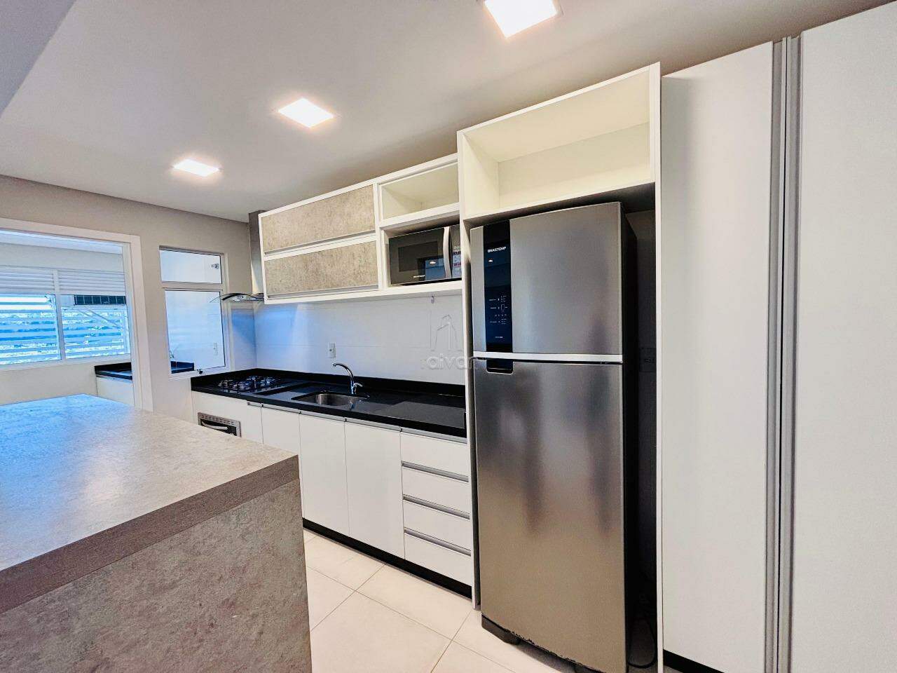 Apartamento à venda no Barra do Rio Molha: 