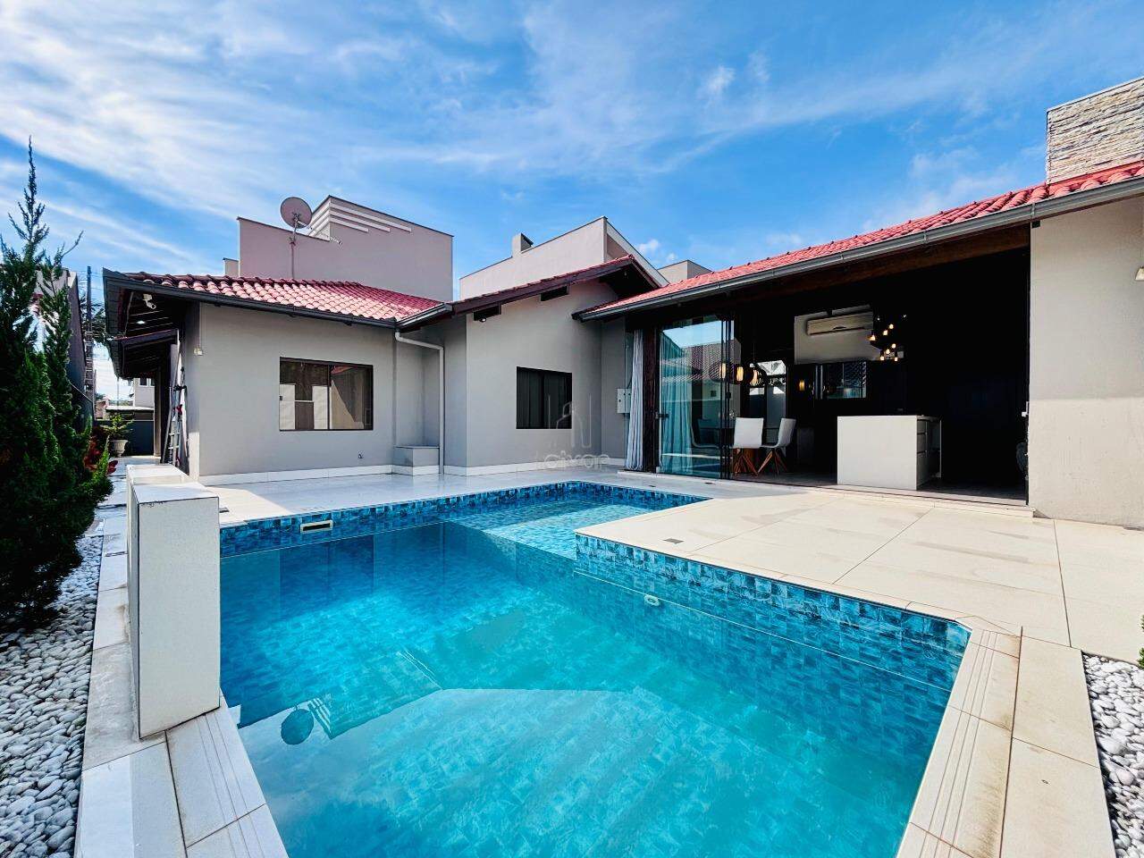 Casa à venda no Amizade: 