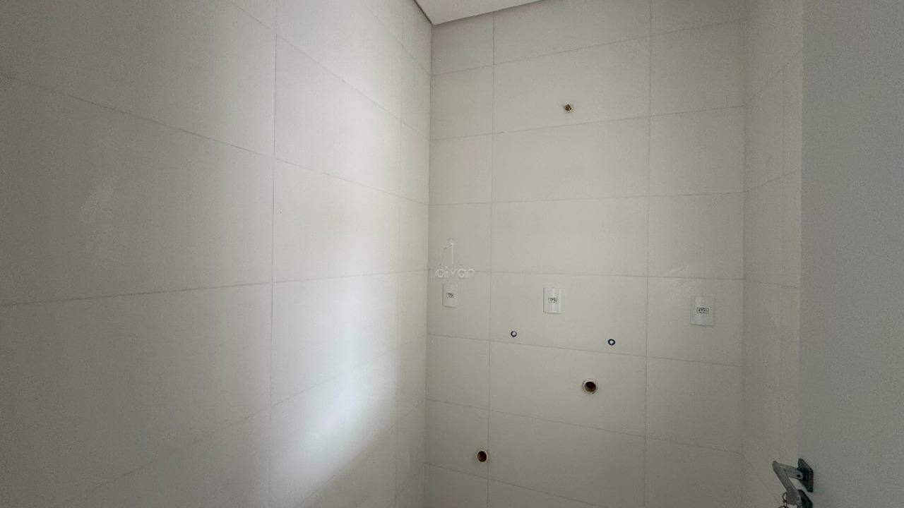 Geminado à venda no 	Rio Hern: 