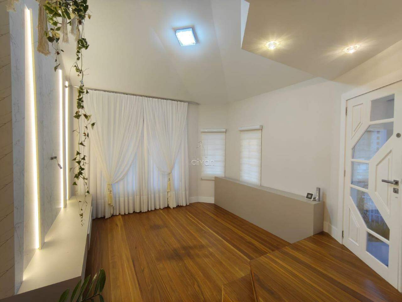 Casa para aluguel no Vila Nova: 