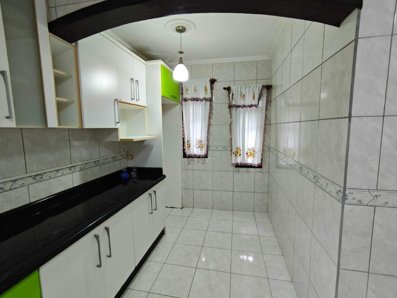 Casa para aluguel no Estrada Nova: 