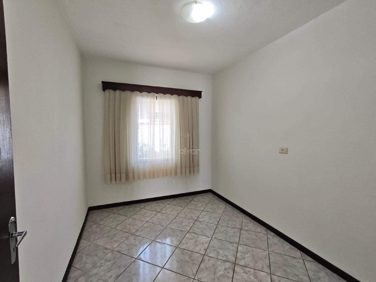 Casa para aluguel no Amizade: 