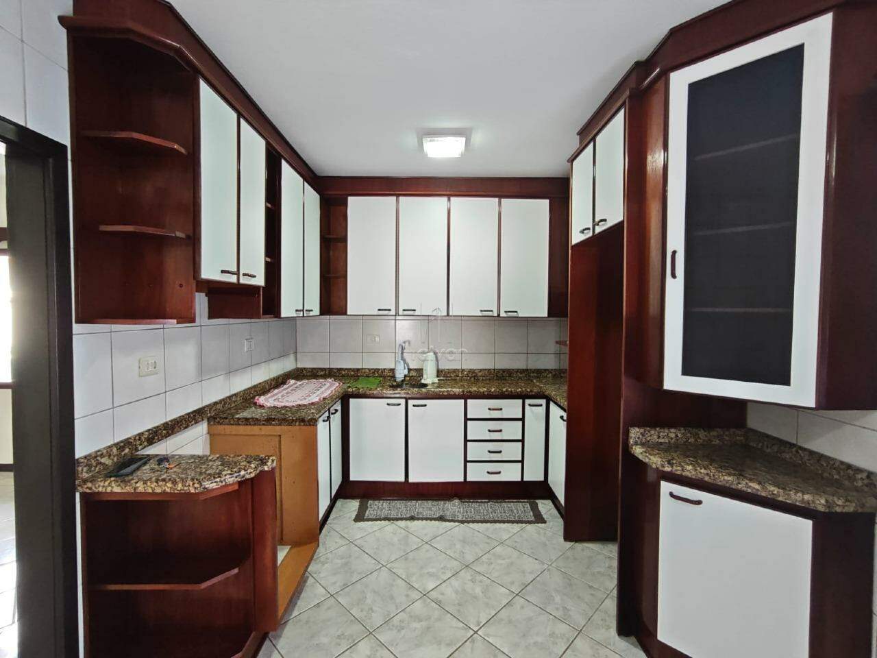 Casa para aluguel no Amizade: 