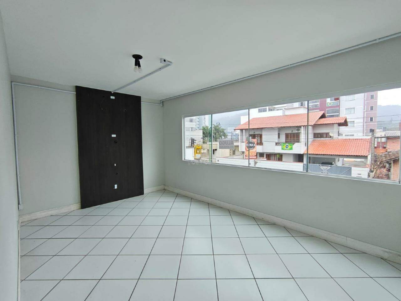 Sala Comercial para aluguel no Centro: 