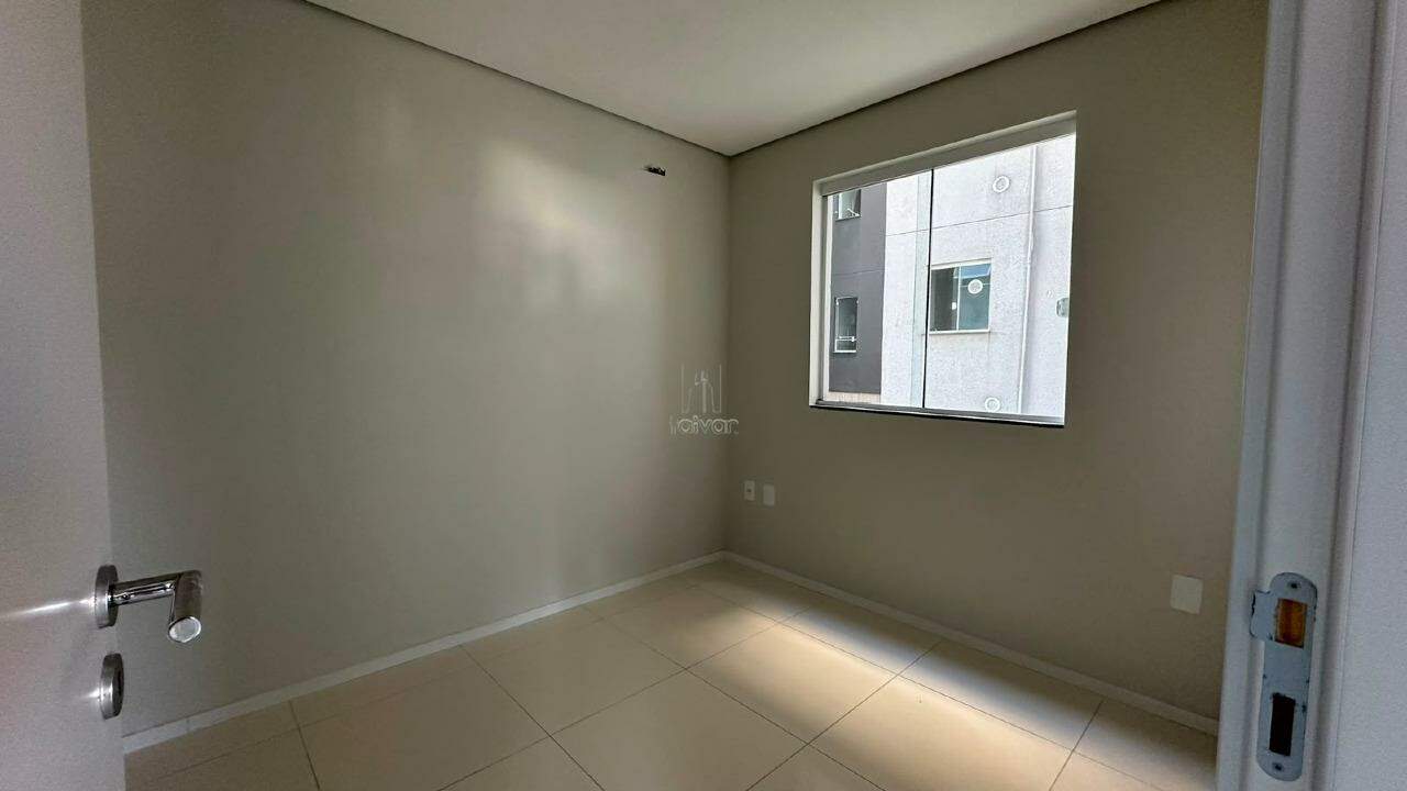 Apartamento à venda no Rau: 