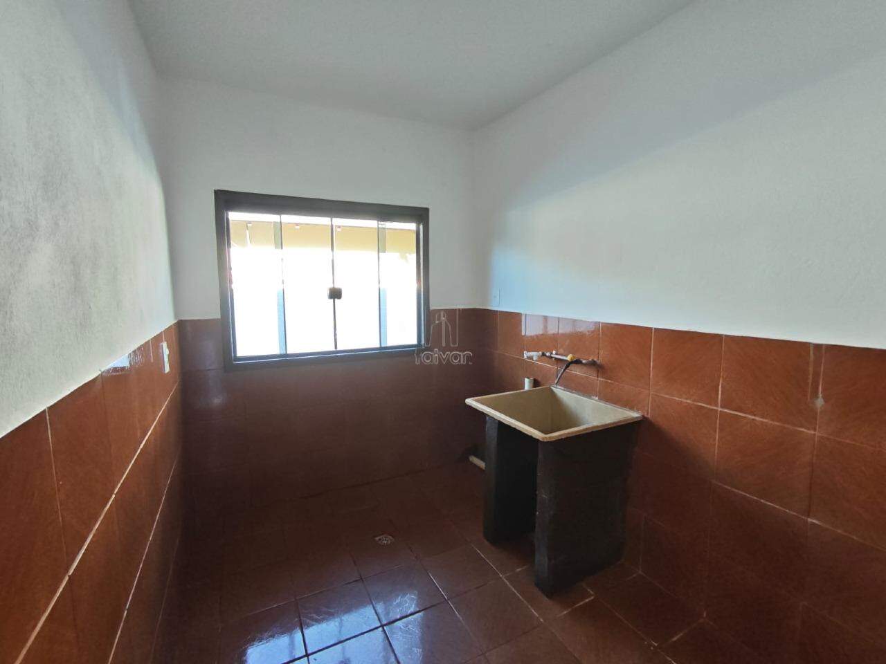 Casa para aluguel no Estrada Nova: 
