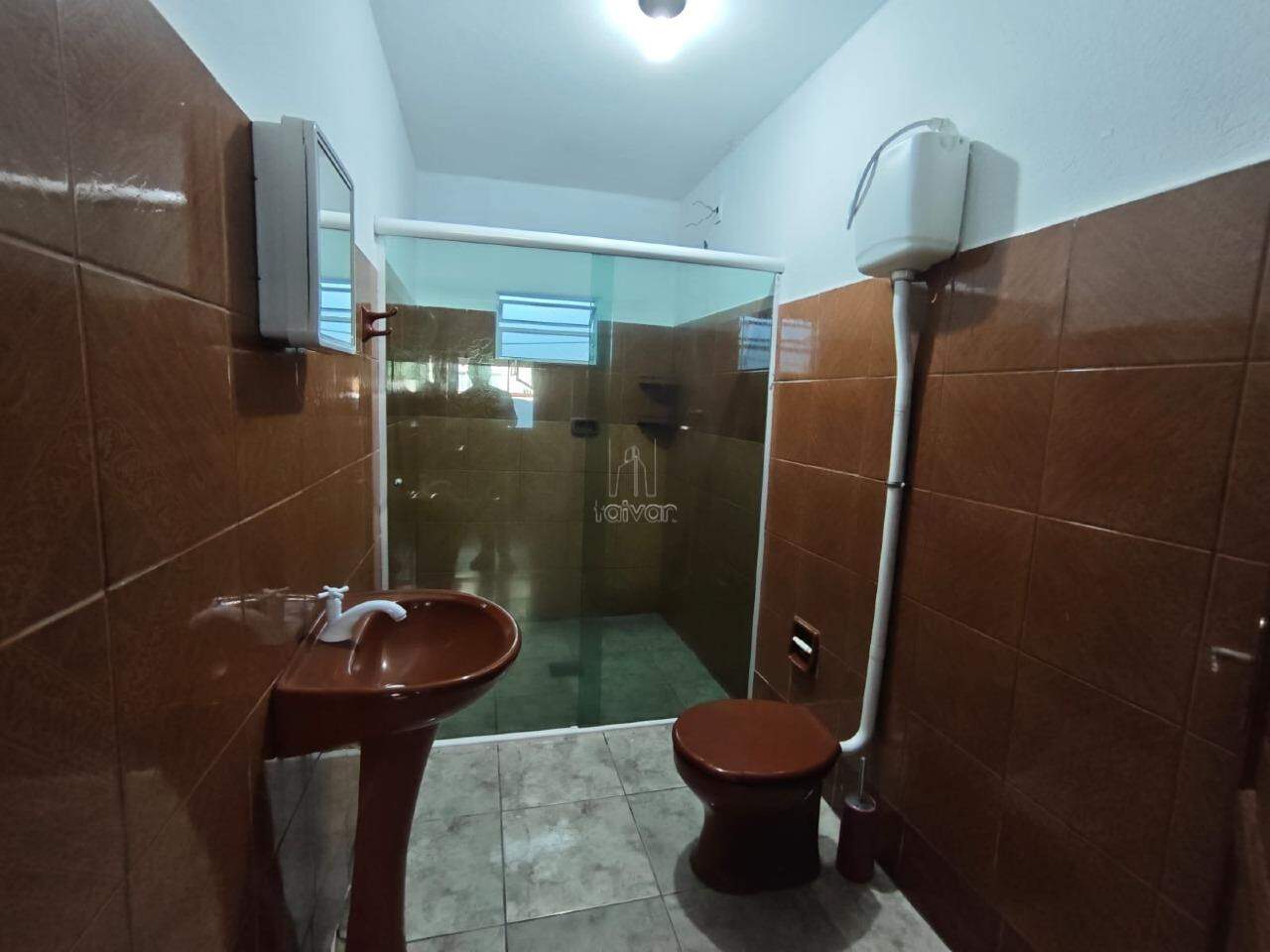Casa para aluguel no Estrada Nova: 