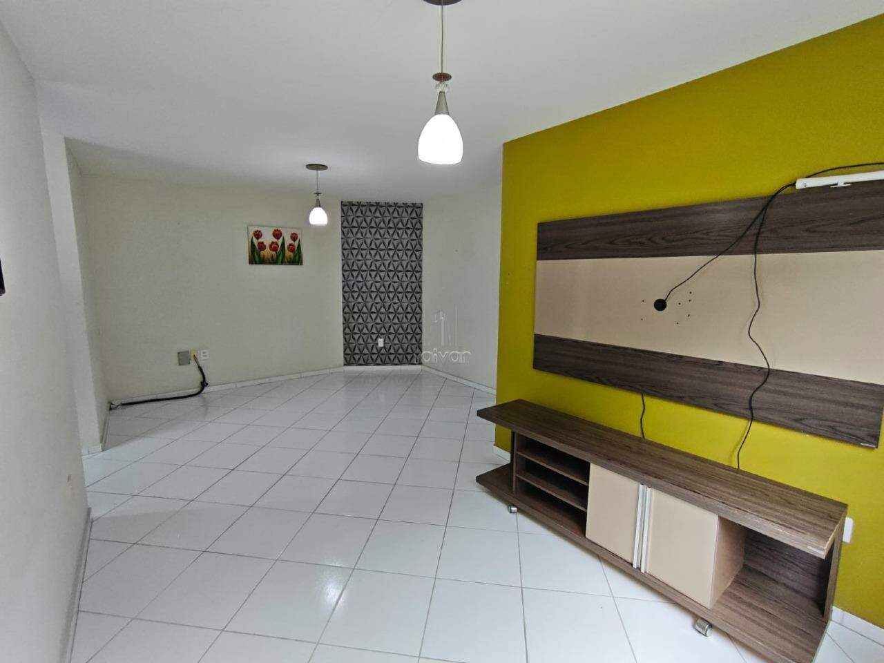 Apartamento para aluguel no Czerniewicz: 