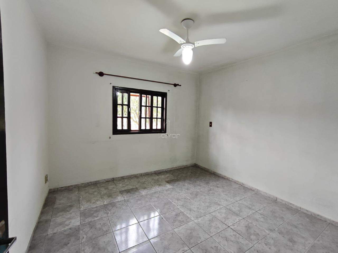 Casa para aluguel no Nereu Ramos: 