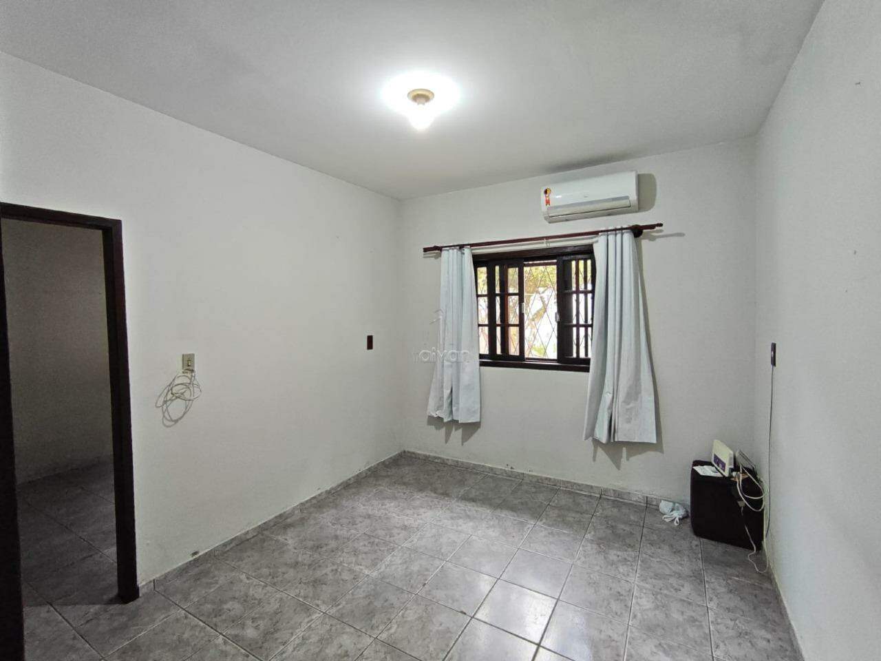 Casa para aluguel no Nereu Ramos: 